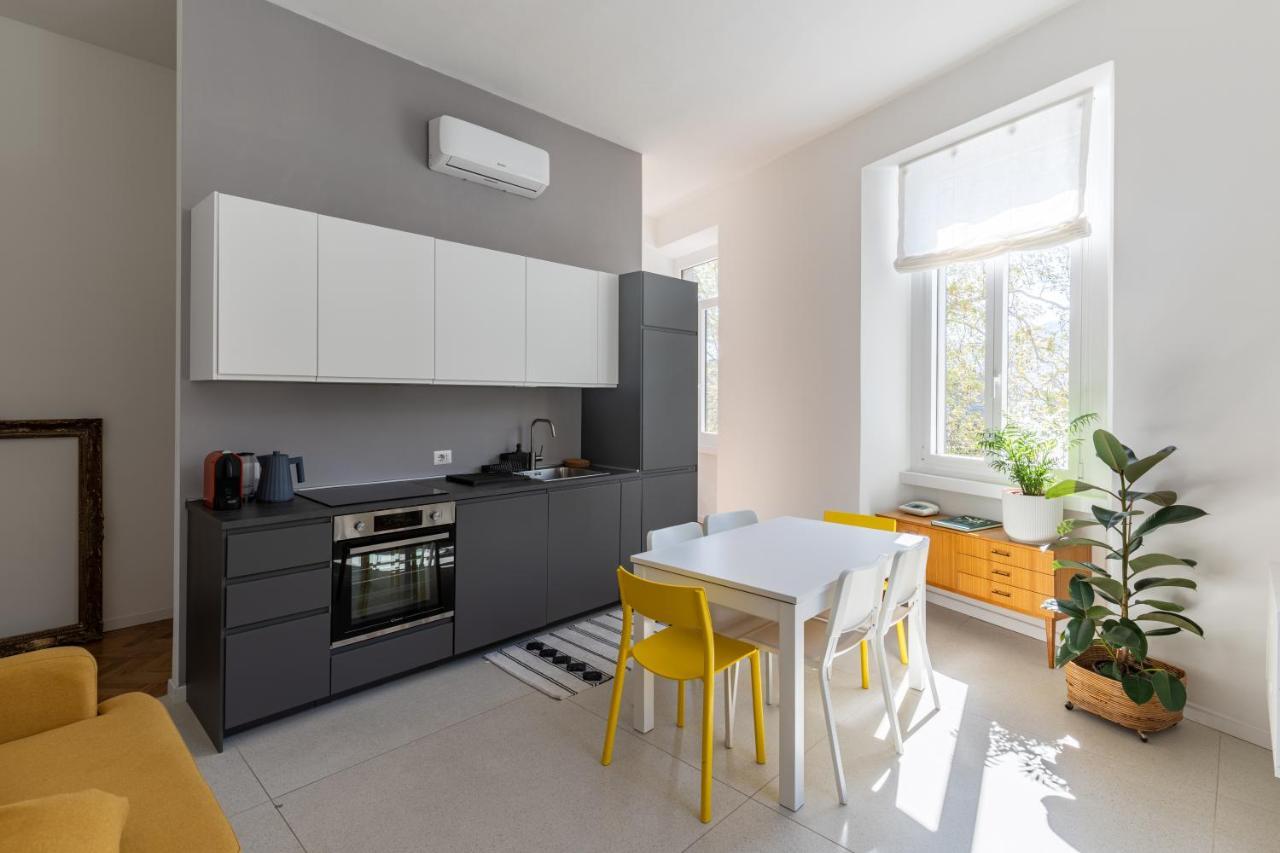 Lago Design Guest House - Como Center ภายนอก รูปภาพ