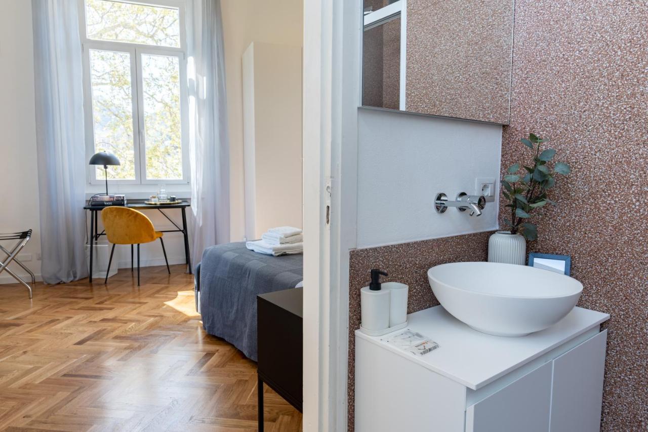 Lago Design Guest House - Como Center ภายนอก รูปภาพ